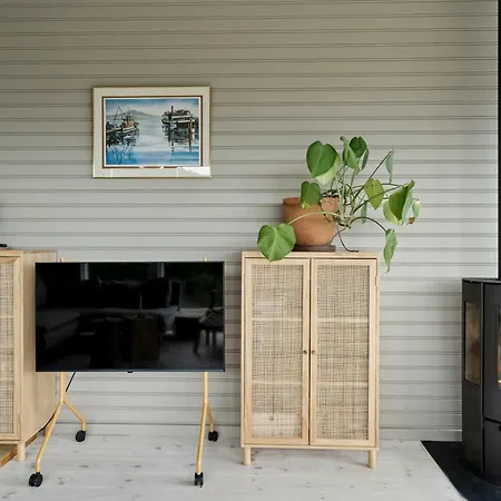 With Sea View On Helgenaes * Knebel